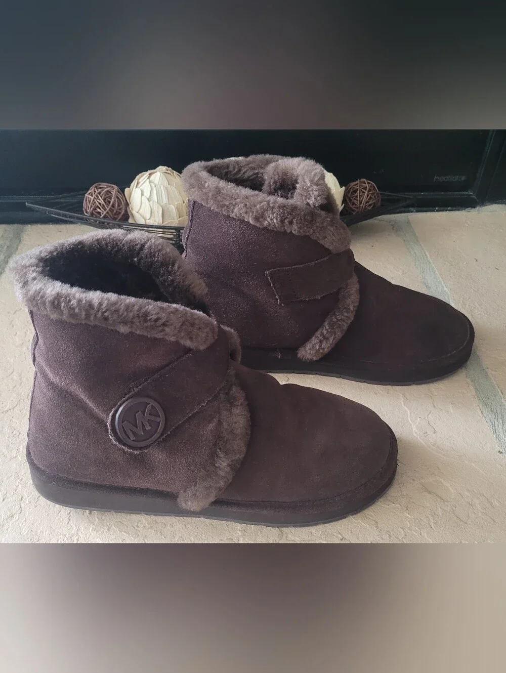 Size 10 M Michael Kors MK Brown Suede Shearling Lined Winter Women Boots